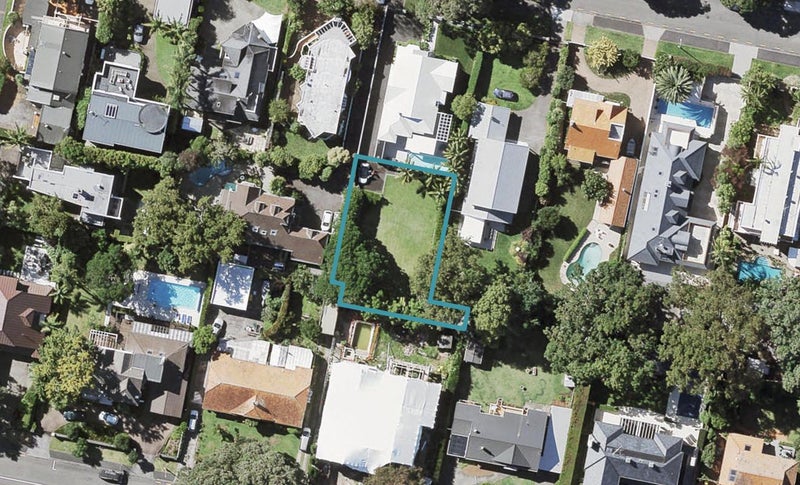 9A Minnehaha Avenue, Takapuna, Auckland - Carousel 1