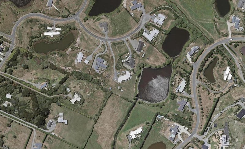18 Pairuku Lane, Peka Peka, Waikanae - Carousel 1