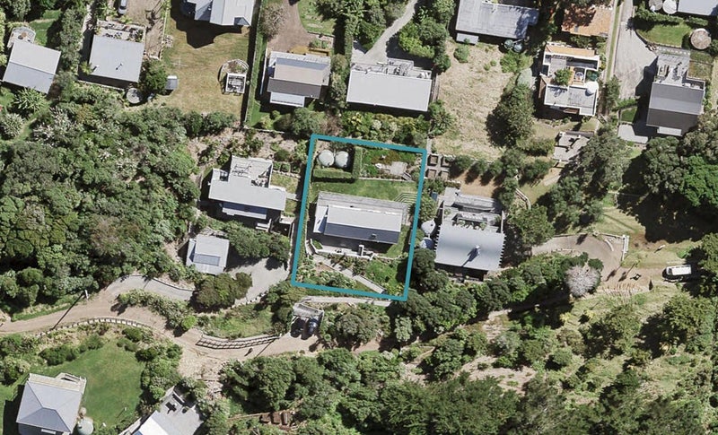 5 Quelch Road, Onetangi, Waiheke Island - Carousel 1