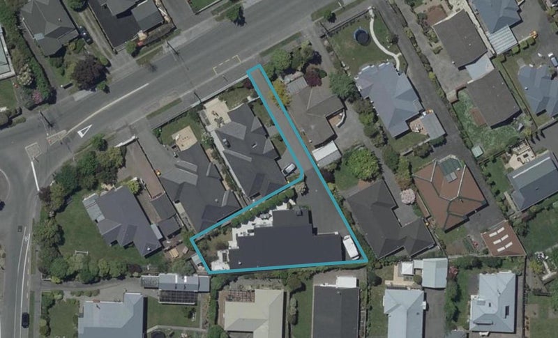 8 Gamblins Road, Saint Martins, Christchurch - Carousel 1