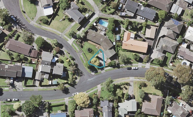 1A Sirius Place, Botany Downs, Auckland - Carousel 1