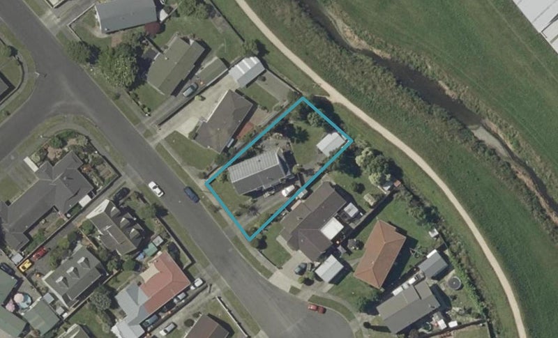 19 Willowstream Grove, Cloverlea, Palmerston North - Carousel 1