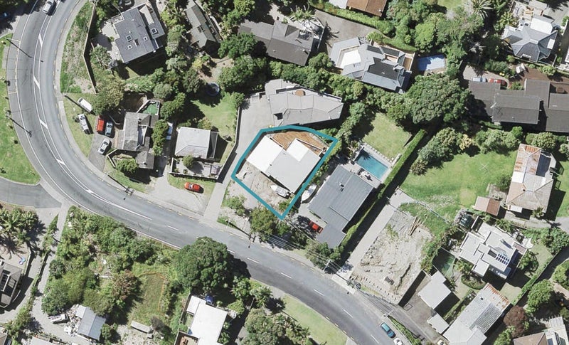 65 Beach Road, Castor Bay, Auckland - Carousel 1