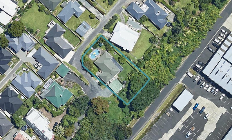 22 Montgomery Road, Judea, Tauranga - Carousel 1