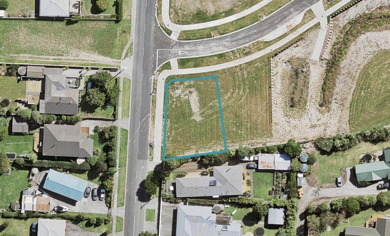 29 Tapu Road, Huapai, Kumeu - Carousel 1