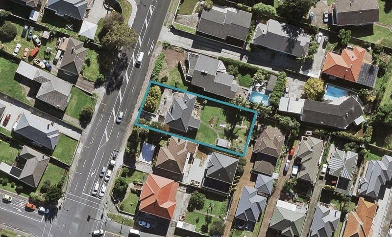 84 Hillsborough Road, Hillsborough, Auckland - Carousel 1
