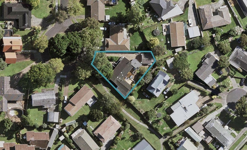 12 Zenith Place, Conifer Grove, Takanini - Carousel 1
