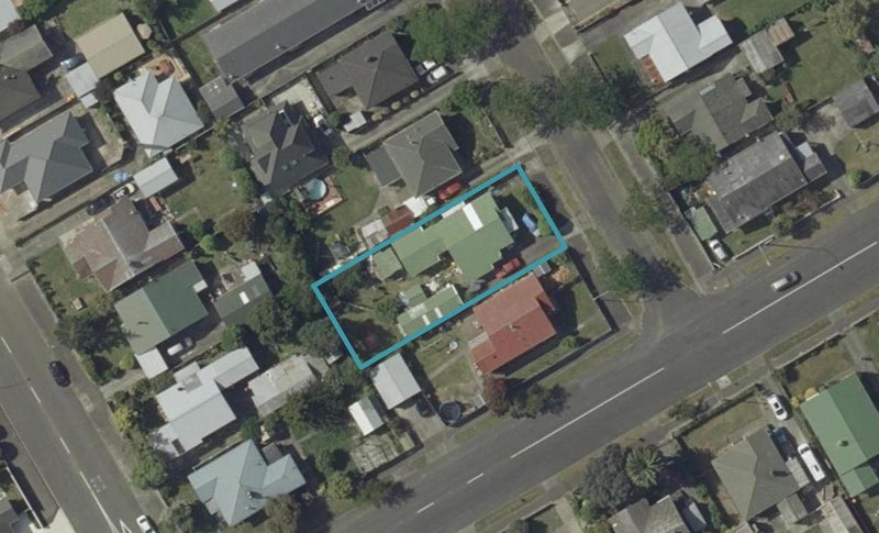 44 Kingswood Street, Takaro, Palmerston North - Carousel 1