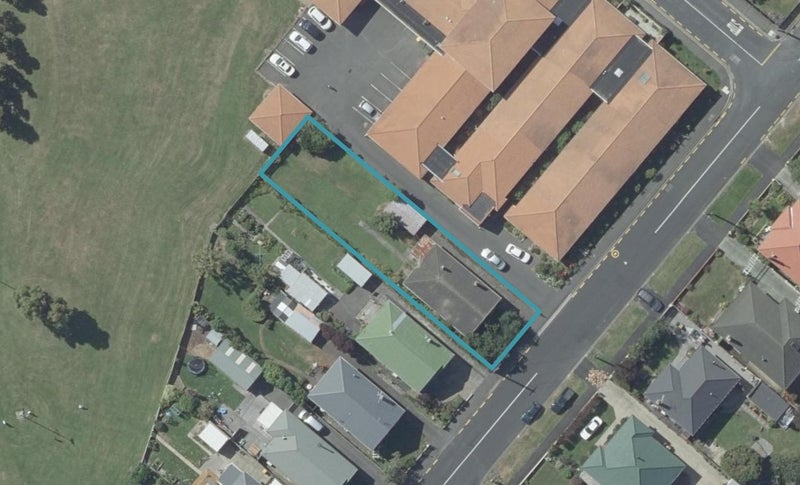 29 Somerville Street, Andersons Bay, Dunedin - Carousel 1