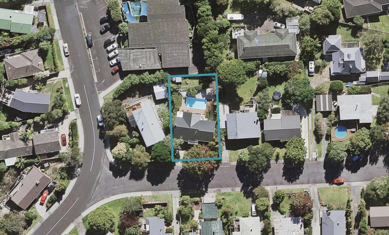 4 Vienna Place, Birkenhead, Auckland - Carousel 1