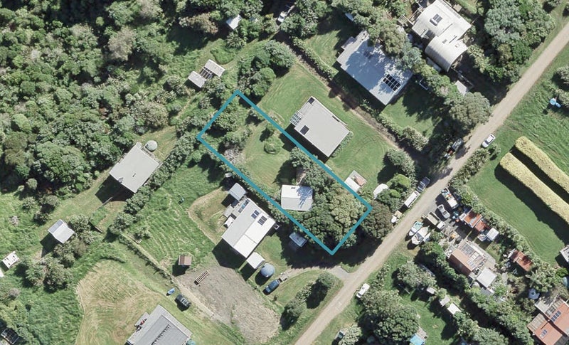 18 Ocean View Crescent, Rakino Island, Auckland - Carousel 1