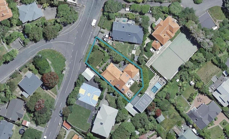 2 Hauraki Street, Karori, Wellington - Carousel 1