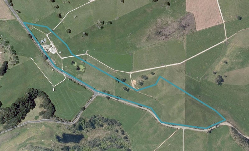 1331 Redhill Road, Te Kōpuru - Carousel 1