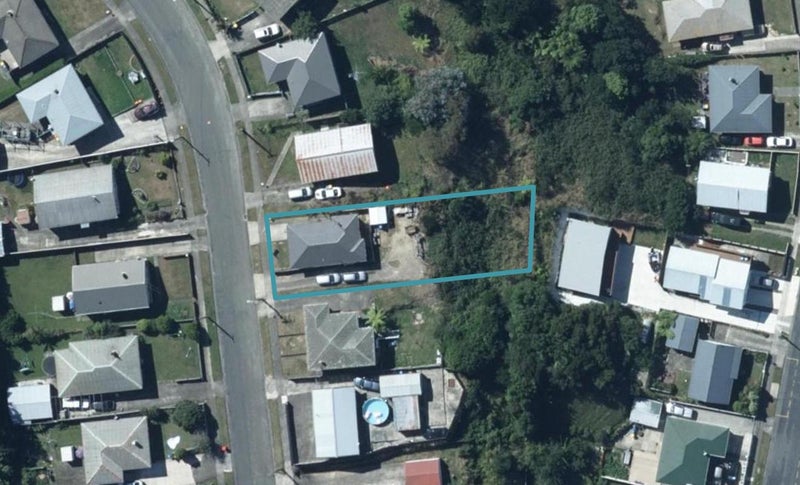 25 Swansea Street, Cannons Creek, Porirua - Carousel 1