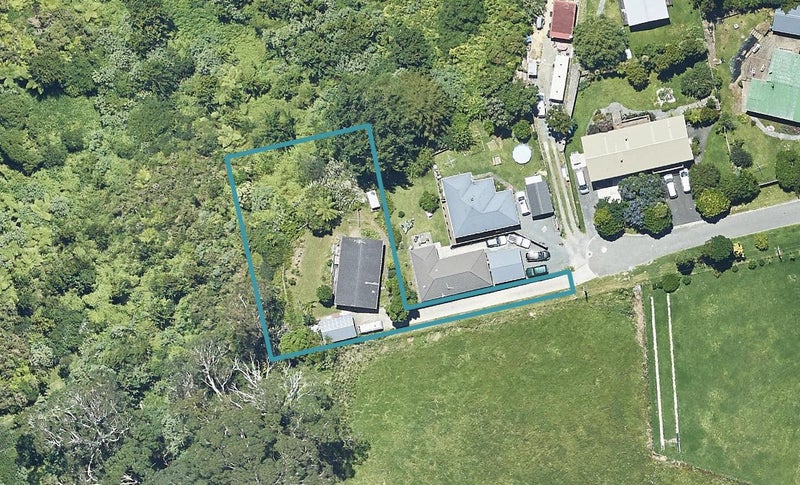 72 Kaitemako Road, Welcome Bay, Tauranga - Carousel 1
