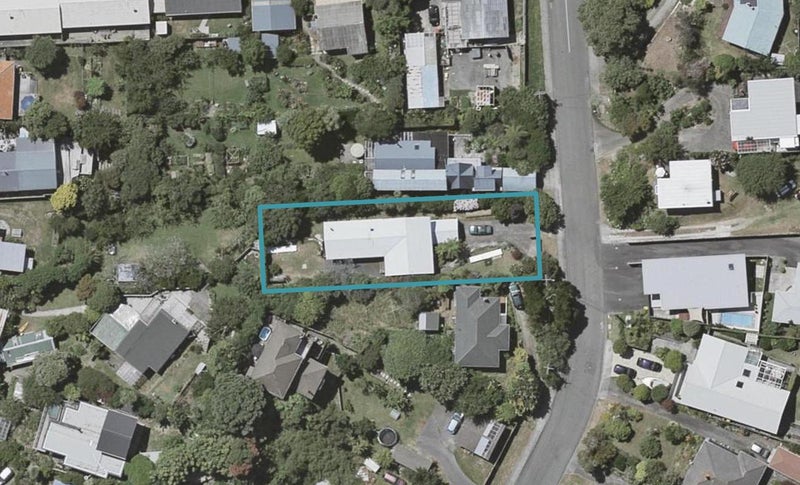 91 Glen Road, Raumati South, Paraparaumu - Carousel 1
