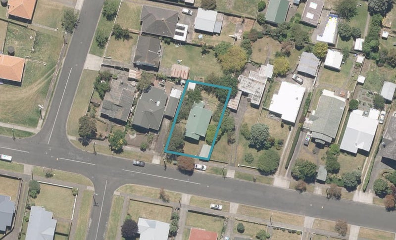100 Gonville Avenue, Gonville, Whanganui - Carousel 1