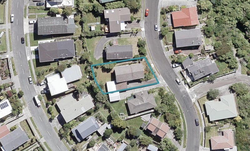 5 Wisteria Grove, Maungaraki, Lower Hutt - Carousel 1