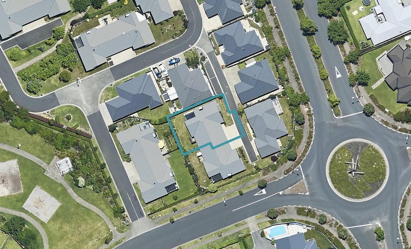 61 Bridgewater Way, Pyes Pa, Tauranga - Carousel 1