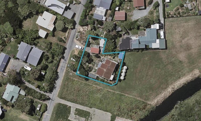 32 Kapiti Lane, Otaki Beach, Otaki - Carousel 1
