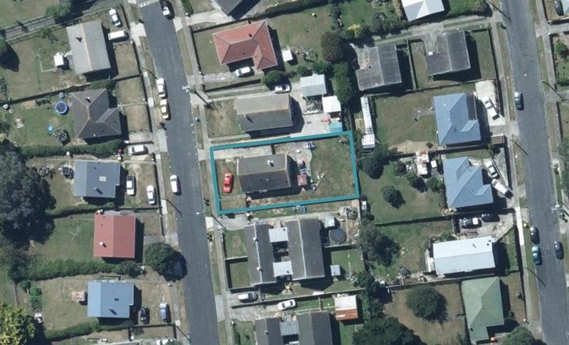 21 Justine Street, Cannons Creek, Porirua - Carousel 1