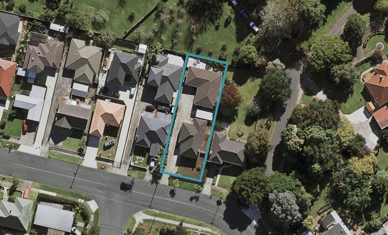 2/44 Kautami Avenue, Papatoetoe, Auckland - Carousel 1