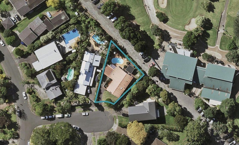 6 Jessmae Place, Hillcrest, Auckland - Carousel 1