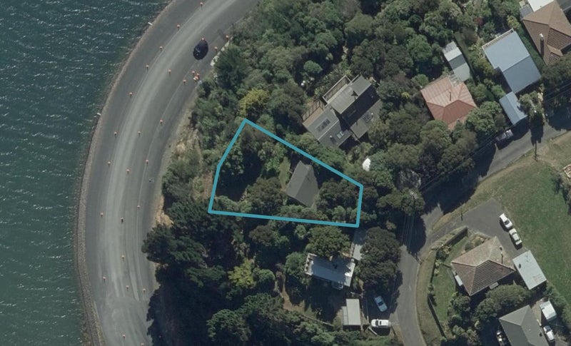 21 Oxley Crescent, Broad Bay, Dunedin - Carousel 1