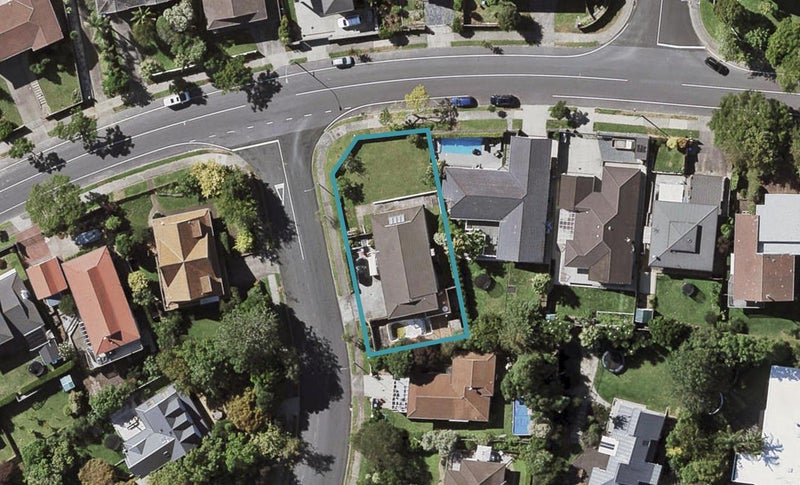57 Norman Lesser Drive, Saint Johns, Auckland - Carousel 1