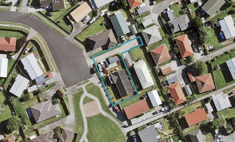 28 Volta Place, Clendon Park, Auckland - Carousel 1