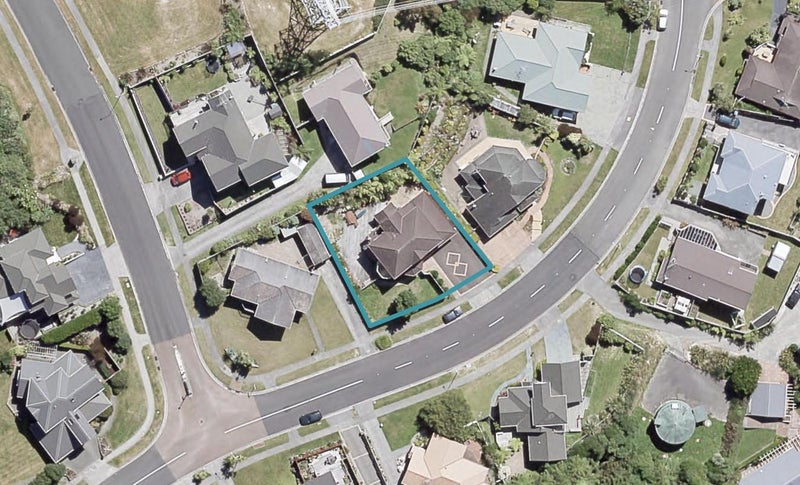 162 Tirohanga Road, Tirohanga, Lower Hutt - Carousel 1
