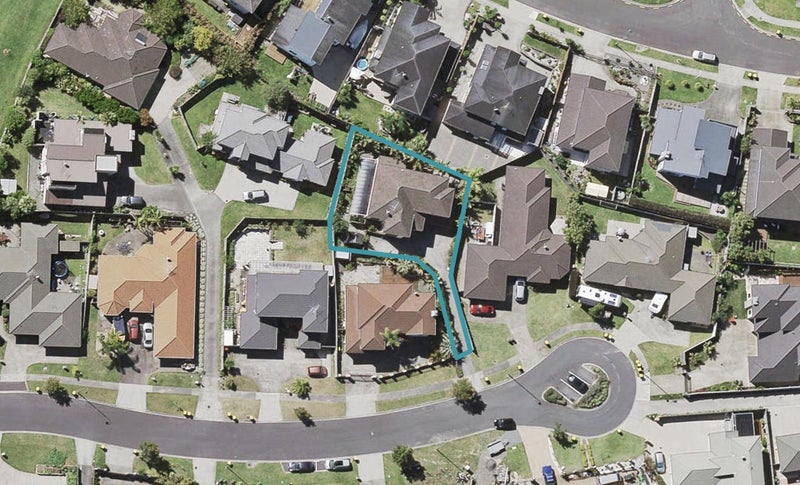 32 Glen Bay Close, Pinehill, Auckland - Carousel 1