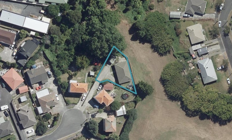 9A Denz Street, Maeroa, Hamilton - Carousel 1