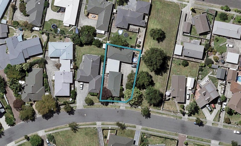 58A Whiting Crescent, Greenmeadows, Napier - Carousel 1