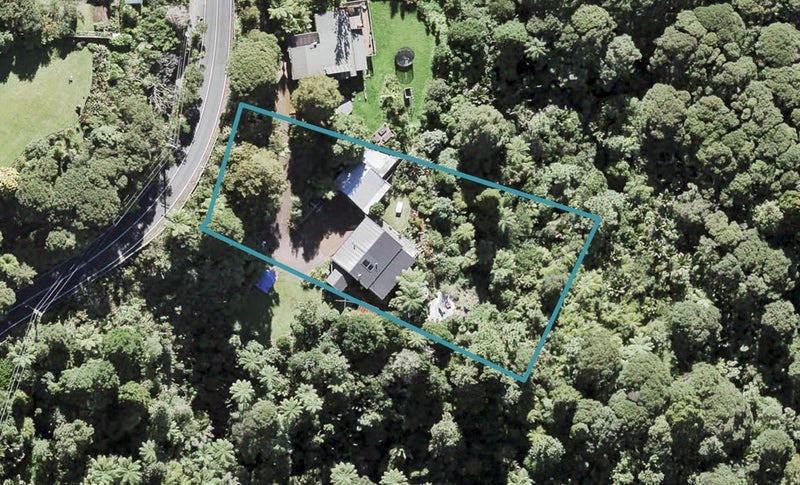 302 Forest Hill Road, Waiatarua, Auckland - Carousel 1