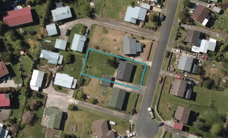 14 Chester Avenue, Onerahi, Whangarei - Carousel 1