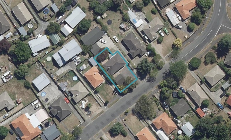 42 Norrie Street, Bader, Hamilton - Carousel 1