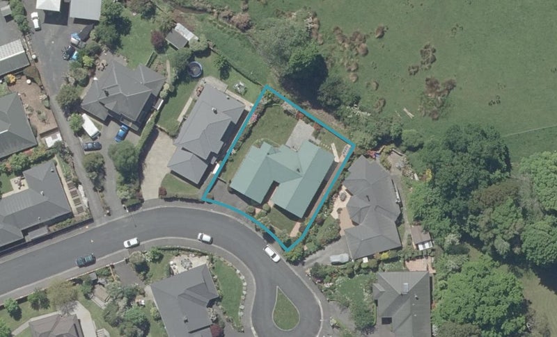 7 Freeman Close, Abbotsford, Dunedin - Carousel 1