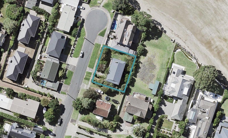 45 Saltburn Road, Milford, Auckland - Carousel 1