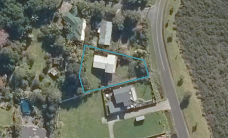 42 Beach Road, Onerahi, Whangarei - Carousel 1