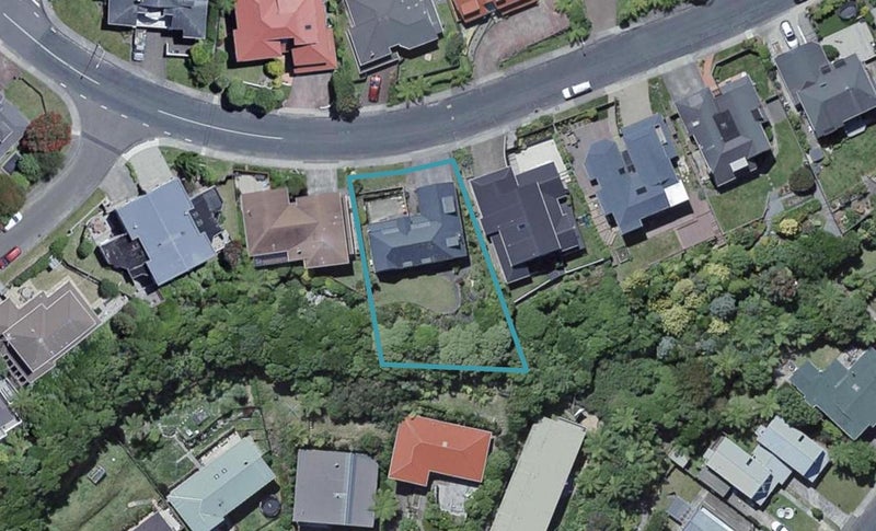 17 Satara Crescent, Khandallah, Wellington - Carousel 1