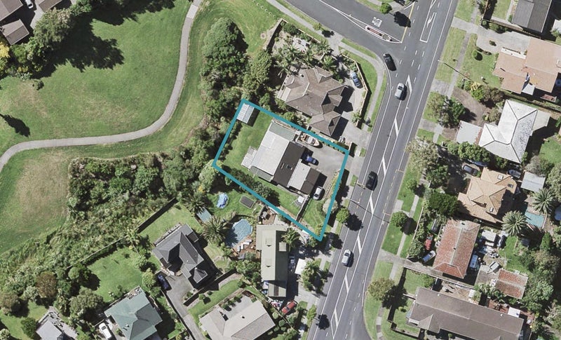 89 Botany Road, Botany Downs, Auckland - Carousel 1