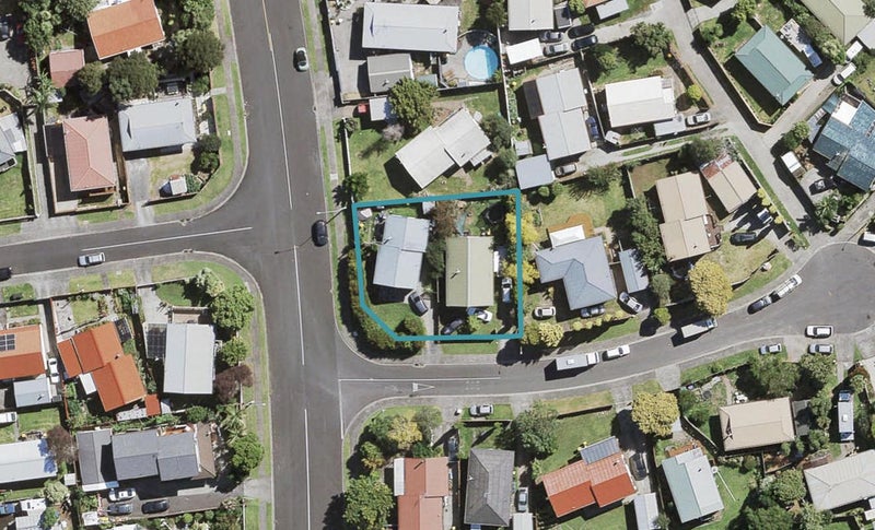 18 Marinich Drive, Ranui, Auckland - Carousel 1