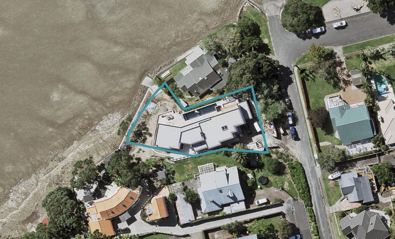 15 Lansdowne Street, Bayswater, Auckland - Carousel 1