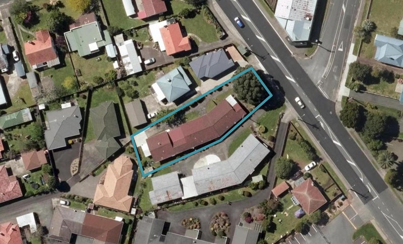 2/127 Kamo Road, Kensington, Whangarei - Carousel 1