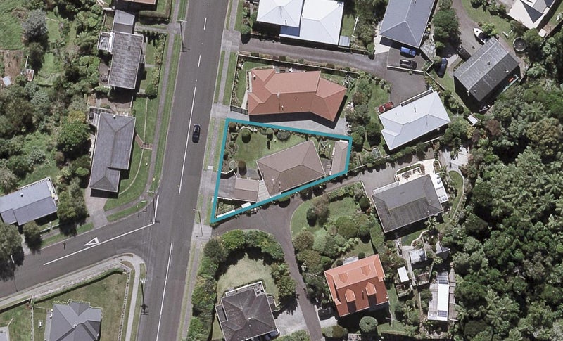 111 Barrett Road, Whalers Gate, New Plymouth - Carousel 1