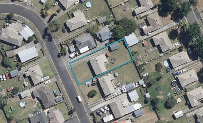 55 Paul Crescent, Fairfield, Hamilton - Carousel 1