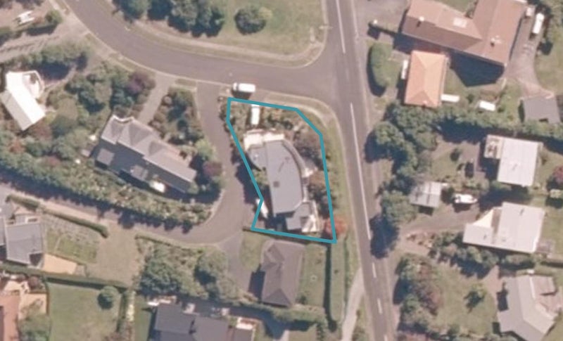 1 Denmar Rise, Acacia Bay, Taupo - Carousel 1