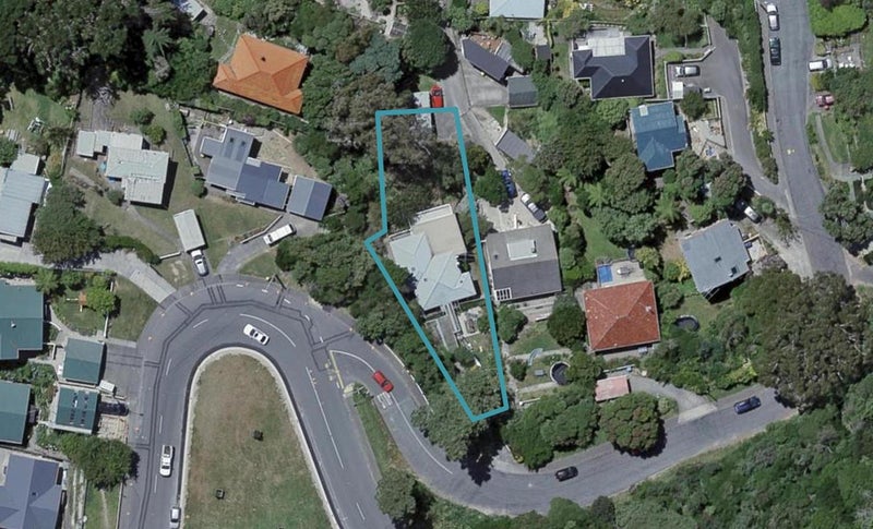 1 Totara Road, Miramar, Wellington - Carousel 1