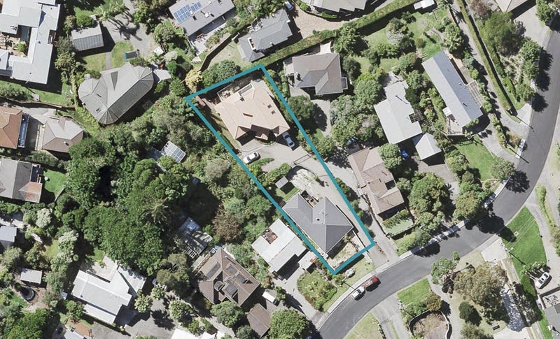 2/29 Newhaven Terrace, Mairangi Bay, Auckland - Carousel 1